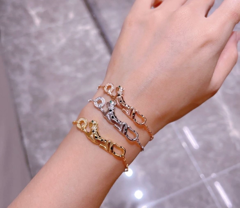 Ca*t1er bracelets